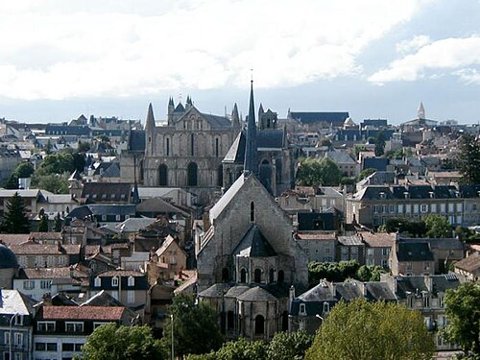 Poitiers — city context